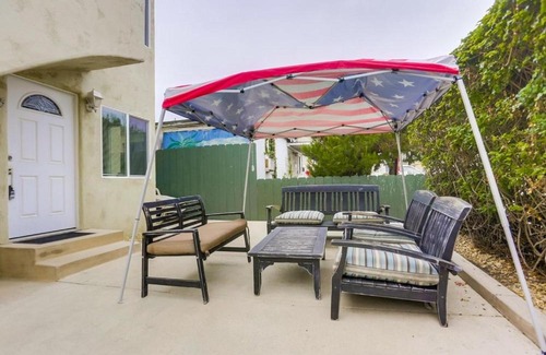 Central Mission Beach Apartment | Manhattan Shores 1C Apts