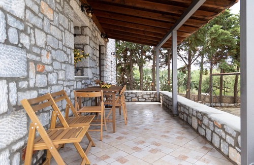 Omales House | Mani Sea & Stone House, Sea Views & Authentic Charm