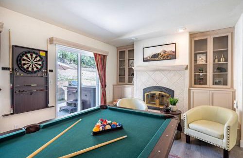 Oakhurst House | Manic Mountain Forest Cabin 3 miles from Bass Lake