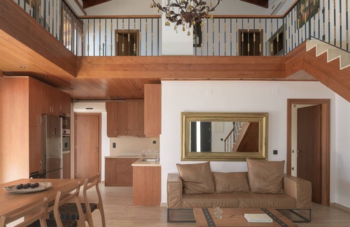 Linoperamata Villa | Manificus Villa II, with Heated Pool