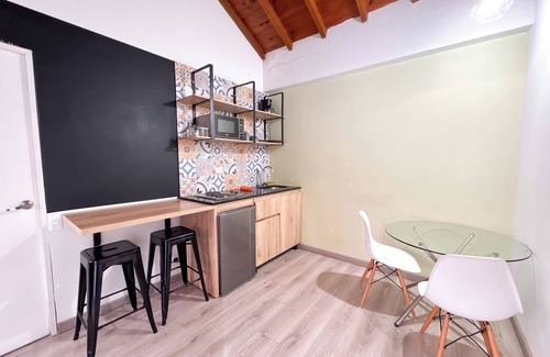 El Poblado Apartment | Manila by Roots Rentals