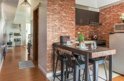 Ermita Condo | Manila Chic London Street, coffee bar Oceanviewnn