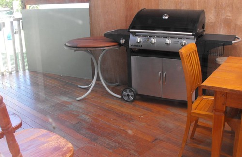 Lota House | Manly Peninsular Holiday House