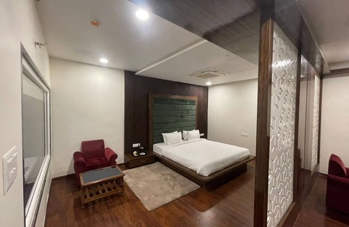 Burhanpur Hotel | Mann Holiday Resort