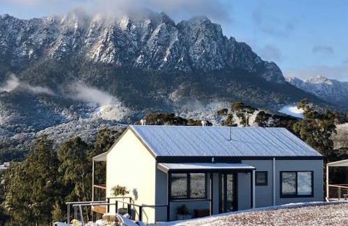West Kentish Ski Chalet | Manna Hill Farm