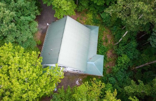 Cherokee House | Manna House - Private Mountain Home in the Beautiful Smokies! Pet Friendly!