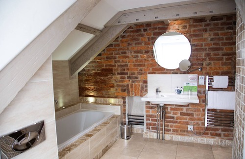 Truro Hotel | Mannings Hotel