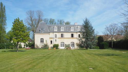 Le Mesnil-Saint-Denis Villa | Manoir 19e vallée Chevreuse, 30km de Paris