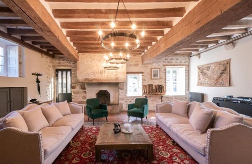 Coulaines Villa | Manoir - 24h du Mans - Piscine - Jacuzzi