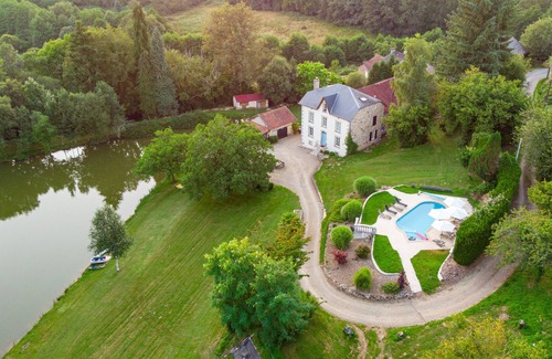 Saint-Moreil Villa | Manoir 4 * with private pool (fish) lake on about 4 hectares of park and garden