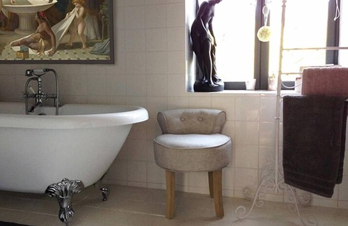 Saint-Germain-de-Livet Bed & Breakfast | Manoir de Livet, un Moment à Deux Hors du Temps
