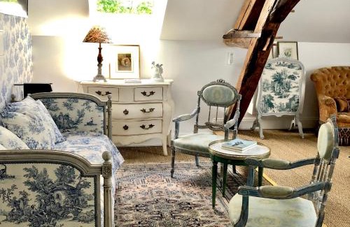 Taingy House | Manoir de La Croix Saint Louis "Luxury Guest House"