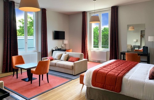 Russy-Bemont Hotel | Manoir de Montigny