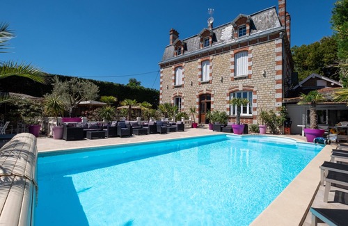 Vitry-le-Francois Cottage | Manoir François 1er Primevere
