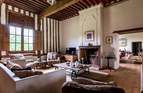 Estang Villa | Manoir Gascon - Six Bedroom Villa, Sleeps 15
