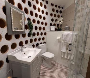 Sens Bed & Breakfast | Manoir Saint Joseph Colombier