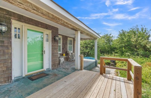 Willoughby Spit House | Manor and Mutts #1 cottage