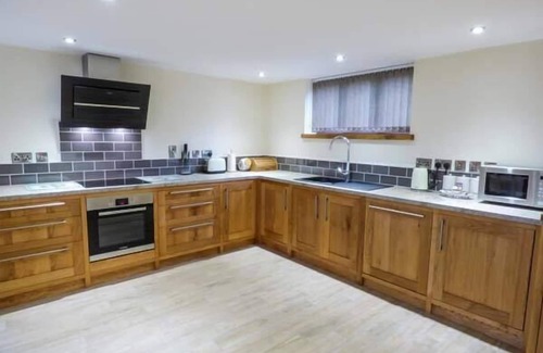 Fulford Cottage | MANOR BARN, pet friendly, luxury holiday cottage in Fulford