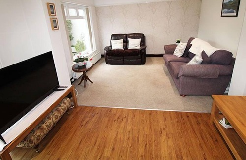 Keswick Cottage | Manor Brow, Keswick - a cottage that sleeps 7 guests in 3 bedrooms