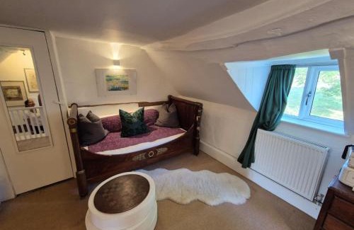 Downton House | Manor Cottage