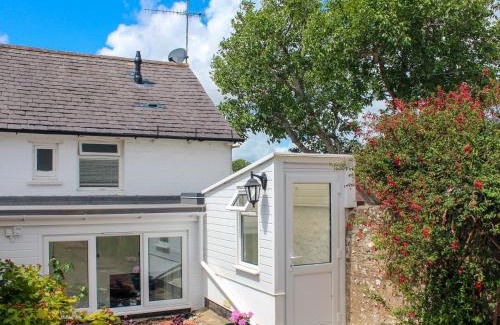 Findon House | Manor Cottage