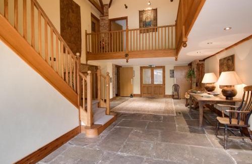 Cheselbourne House | Manor Farm Barn