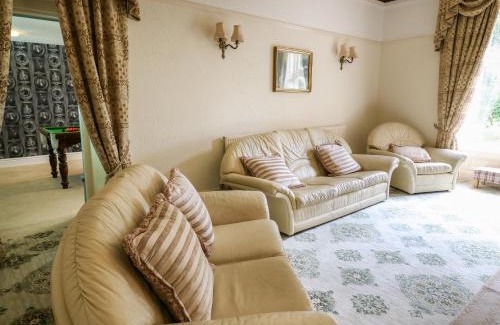 Belthorn House | Manor House