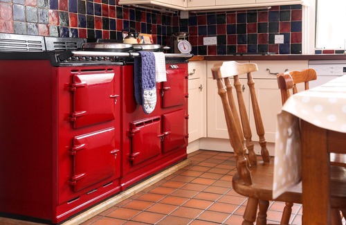 Kidlington House | Manor House - sweeping Georgian Manor in a canal-side hamlet