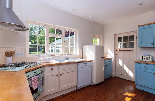 Manorbier Cottage | Manorbier Boat House