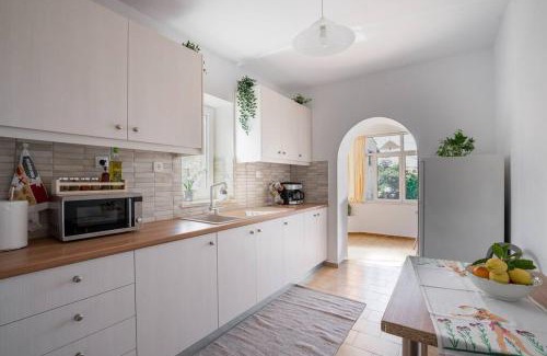 Spilia House | Manos Home