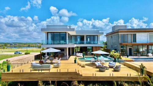 Jenipabu Apartment | Mansão Beira mar (Pé na areia) 7 Suítes Alphaville