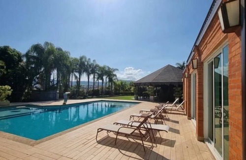 Sao Pedro Villa | Mansão de Luxo Para 22 Pessoas
