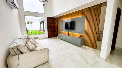 Abrantes Villa | Mansão Climatizada com piscina e churrasqueira