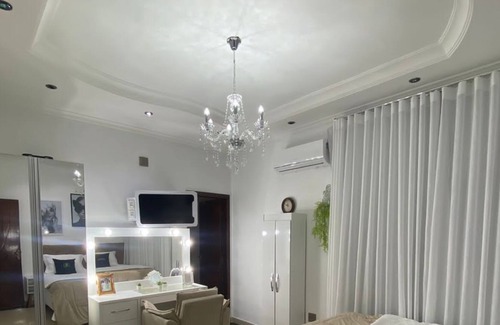 Vicente Pires House | Mansão Digital - Casa com 3 Quartos e Área de Lazer Compartilhada