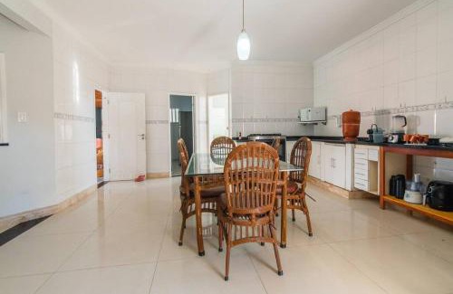 Aruanda House | Mansão do Refúgio