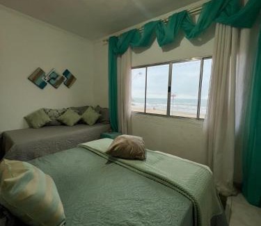 Itanhaem House | Mansão pé na areia