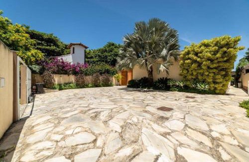 Buzios Villa | Mansão Pé na Areia da Praia de Geribá com Seis Suítes Por Luxury Rentals