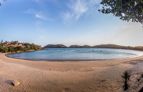 Village da Ferradura Villa | Mansão Pé na Areia da Praia da Ferradura