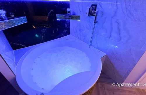 Bradford Apartment | Mansa Apartments