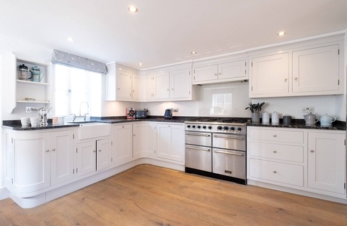 Aldeburgh Cottage | Mansard House - sleeps 9 guests in 5 bedrooms