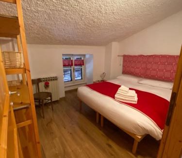 Piazzatorre Apartment | Mansarda Petronilla