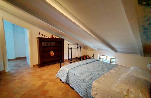 Frontone Bed & Breakfast | Mansarda Viti