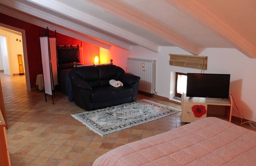 Frontone Bed & Breakfast | Mansarda Viti