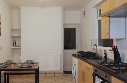 Riverside House | Mansfield House, Close to Principality