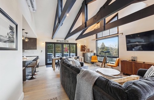 Stowe Area House | Mansfield View: 3 br, huge deck with hot tub & views!