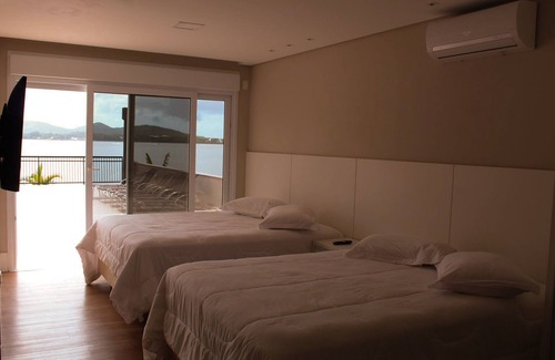 Canto da Lagoa House | Mansion | Beira da Lagoa with hydromassage