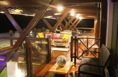 Tamandare House | Mansion by the Sea in Carneiros