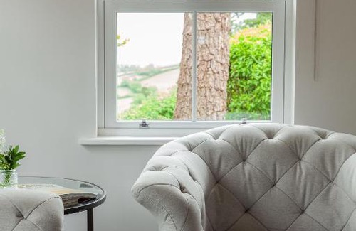 Llanybri House | Mansion House Llansteffan