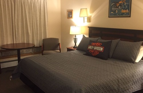 Buffalo Hotel | Mansion House Motel