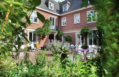 Ruiselede Villa | Mansion in Doomkerke near Forest & Bruges